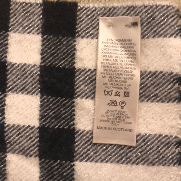 Beige Burberry Cashmere Scarf with Sparkle Accent - Picture 2 of 3